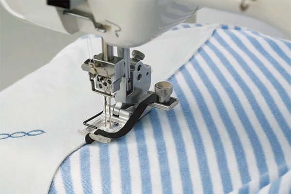 795819108 Лапка для отстрочки по краю к Family ML 8000, Janome Cover Pro II, 3000