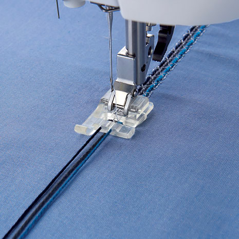 фото - 820666-096 (820234) PFAFF Лапка для шнура с 3-мя желобками (BCDEFGJ)