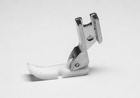 фото - T 36  Лапка тефлоновая правая 10 мм