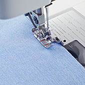 821063-096 PFAFF Лапка для стачивания деталей с припуском 1/4 дюйма с IDT (BCDEGJK)